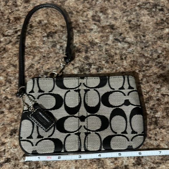 Coach Wristlet - Picture 2 of 4